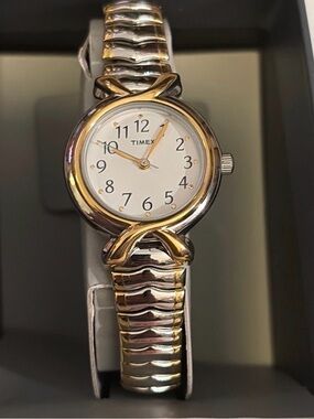✨VTG Timex Women’s Silver & Gold Two Tone Minimalist Stretchy Bracelet Watch